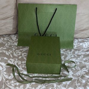 Gucci box and bag